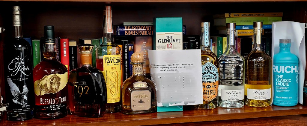 Updating the Bottle Share Cabinet for Graduate Student&nbsp;Events